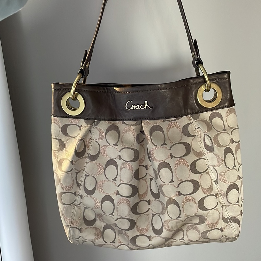 Coach handbag - Picture 2 of 10